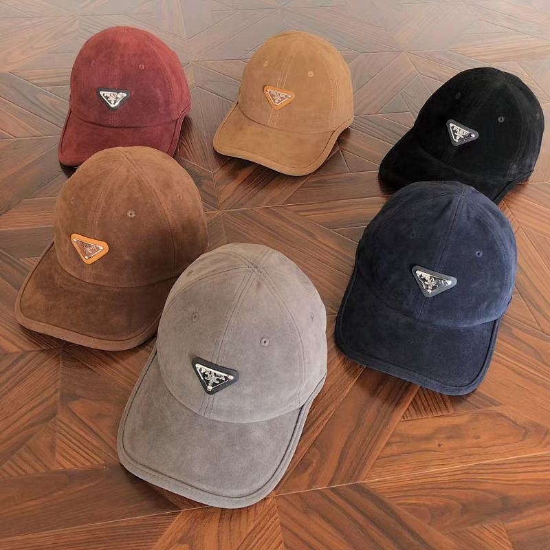 PRADA CAPS (10)