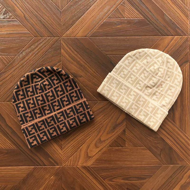 FENDI CAPS (4)
