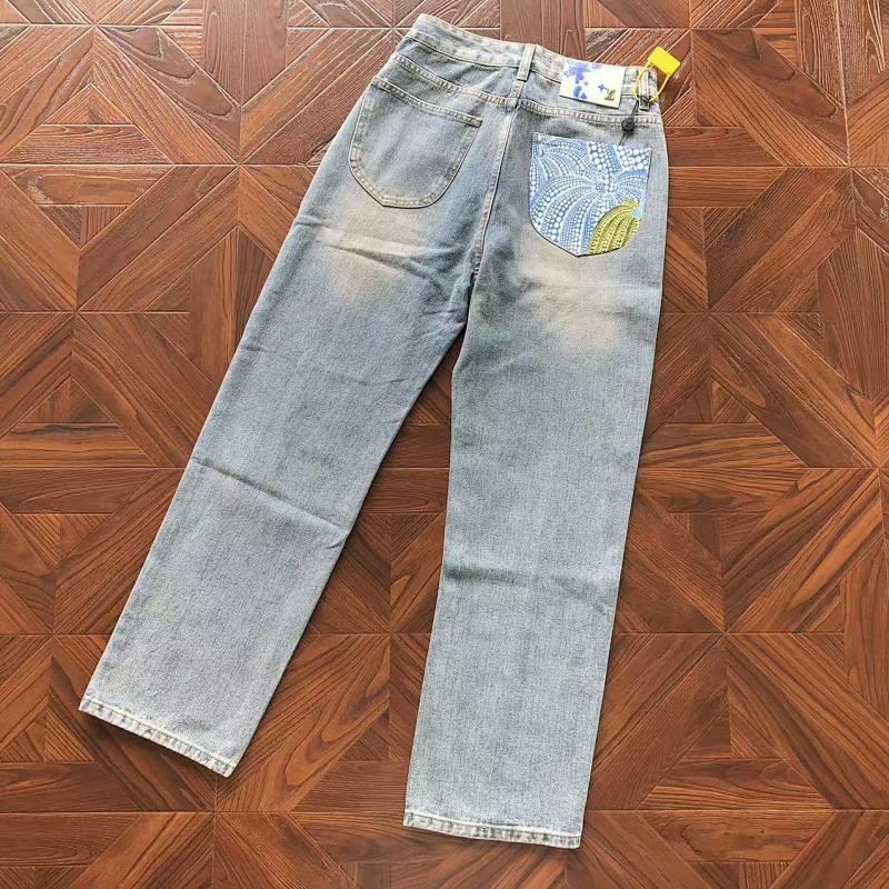 LOUIS VUITTON PANTS (144)