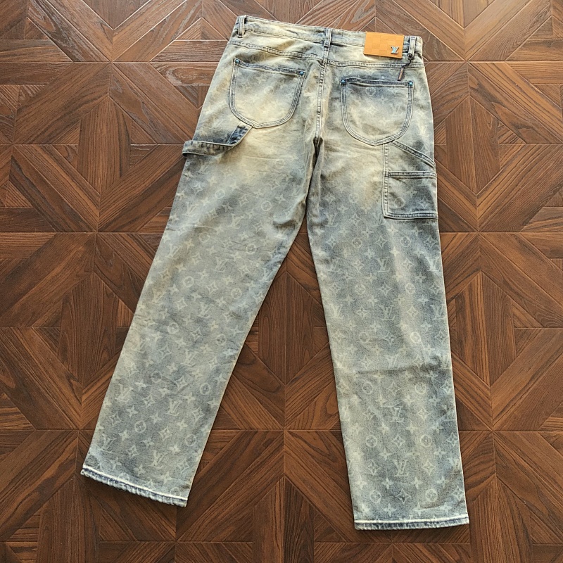 LOUIS VUITTON PANTS (14)