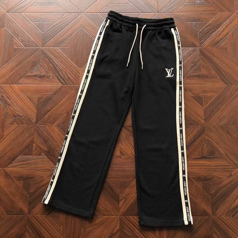LOUIS VUITTON PANTS (110)