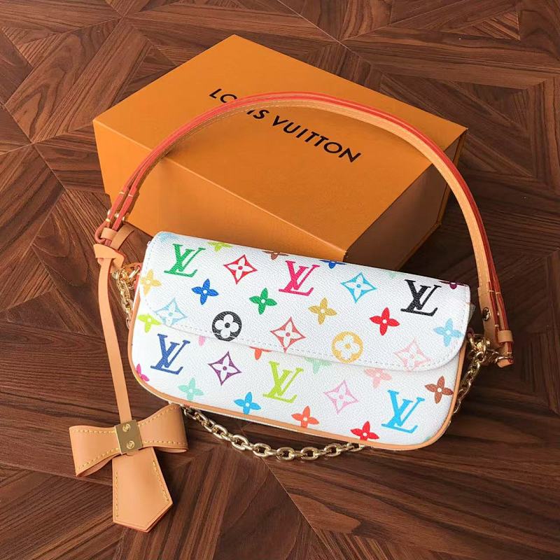 LOUIS VUITTON BAGS (39)