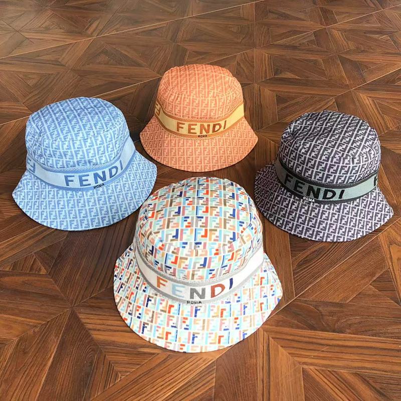 FENDI CAPS (5)
