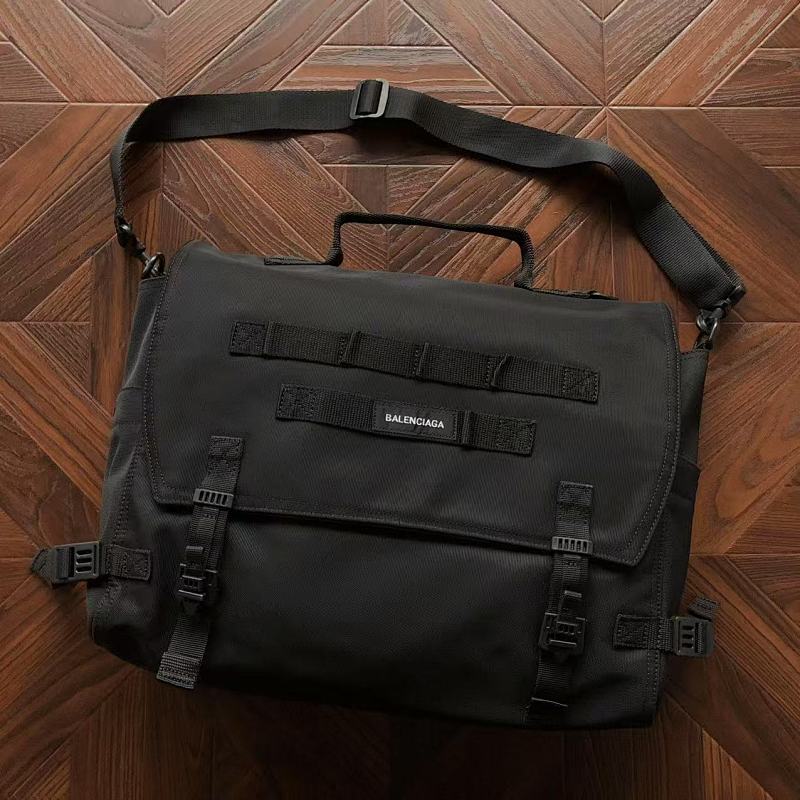 BALENCIAGA BAGS (7)