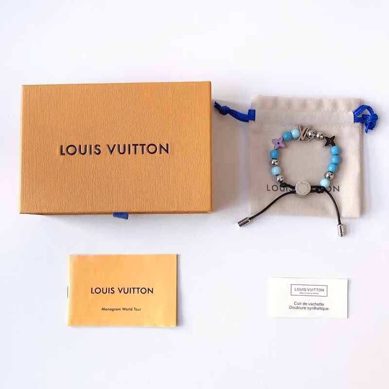 LOUIS VUITTON (129)