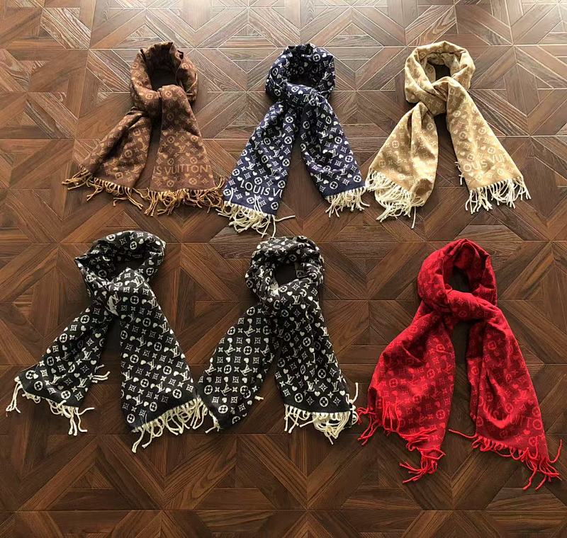 LOUIS VUITTON SCARVES (7)