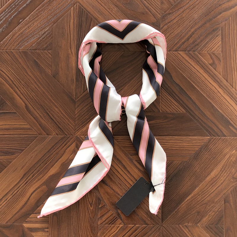 LOUIS VUITTON SCARVES (8)