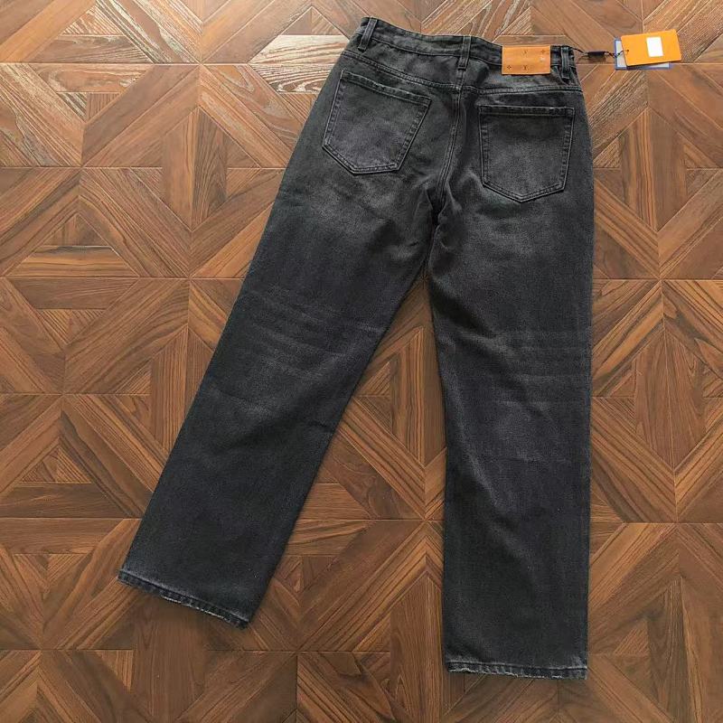 LOUIS VUITTON PANTS (48)
