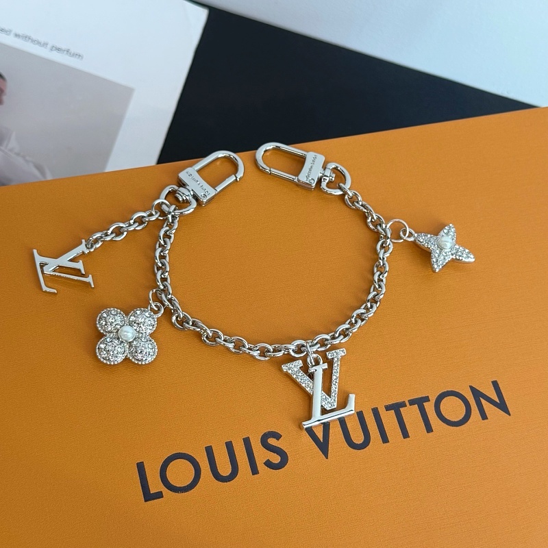 LOUIS VUITTON (57)