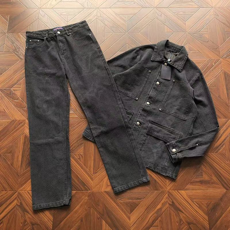 LOUIS VUITTON (104)