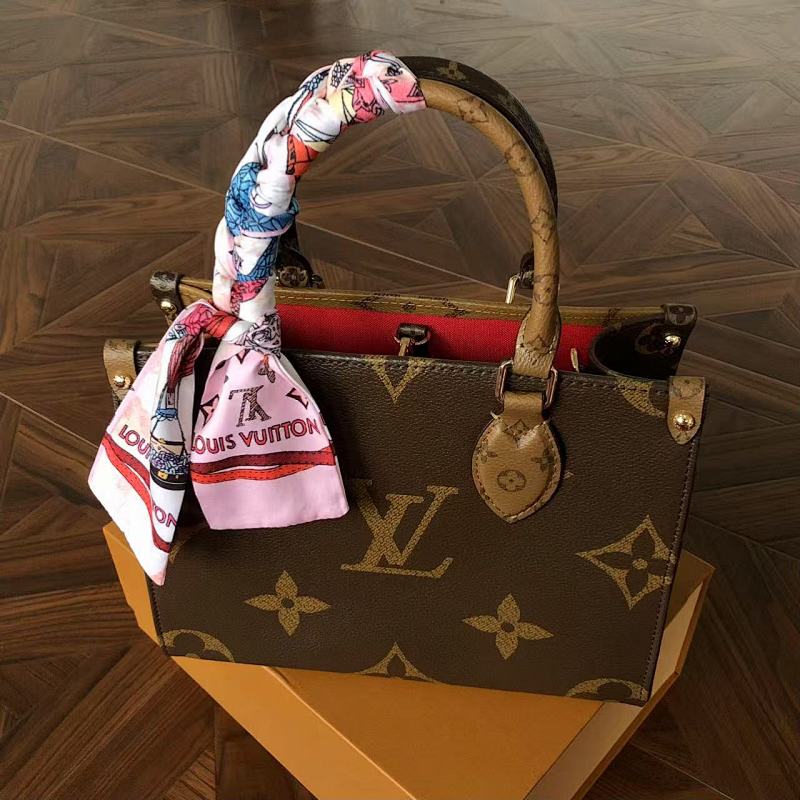 LOUIS VUITTON BAGS (53)