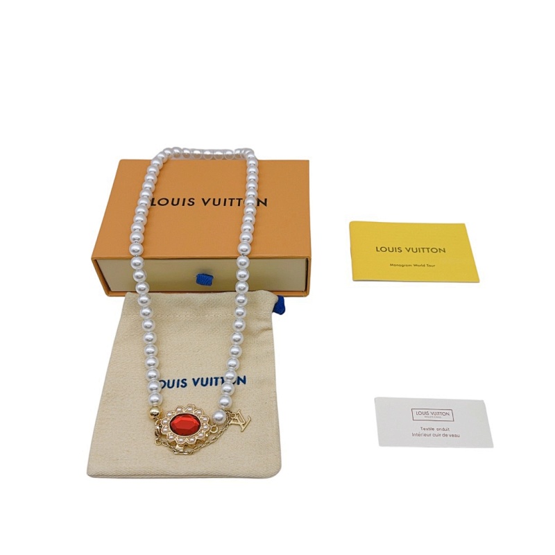 LOUIS VUITTON (184)