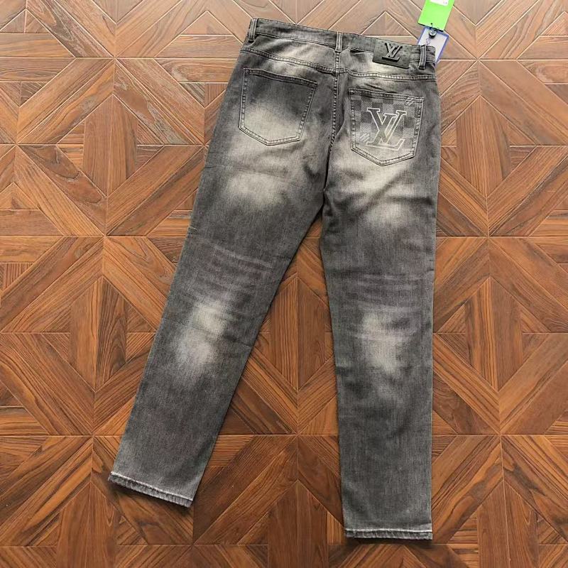 LOUIS VUITTON PANTS (28)