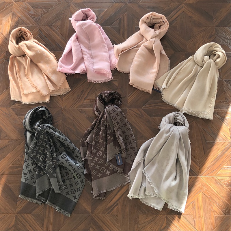 LOUIS VUITTON SCARVES