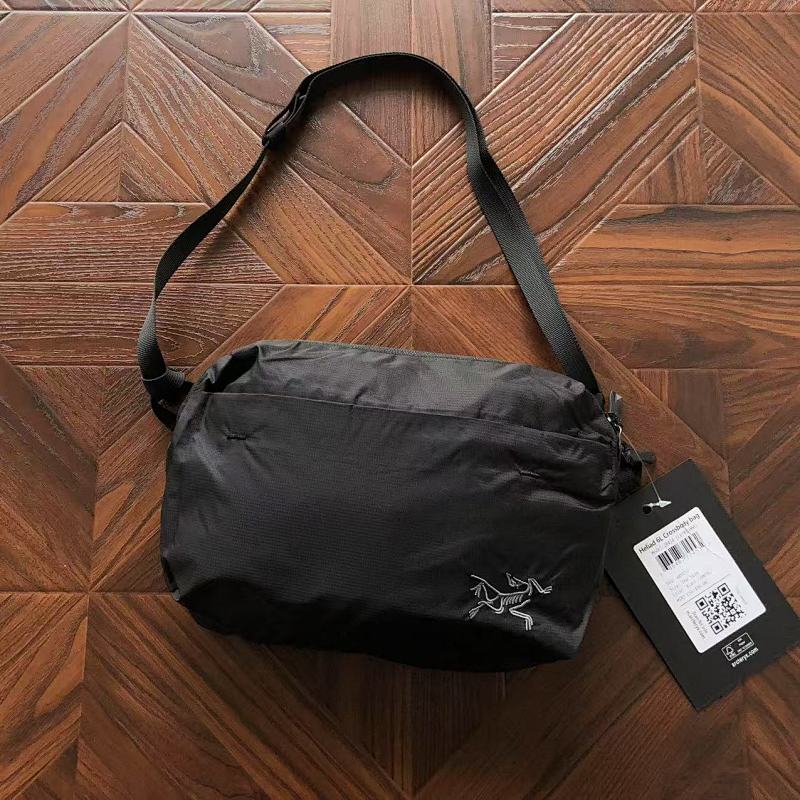 ARC TERYX BAGS (20)