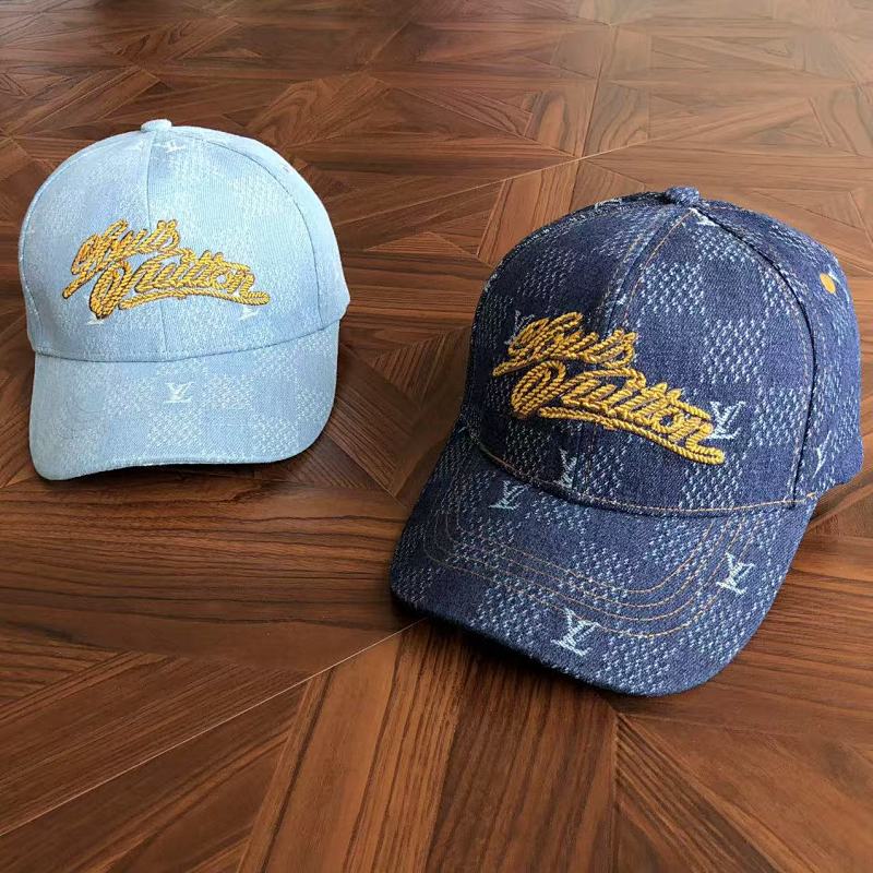 LOUIS VUITTON CAPS (20)