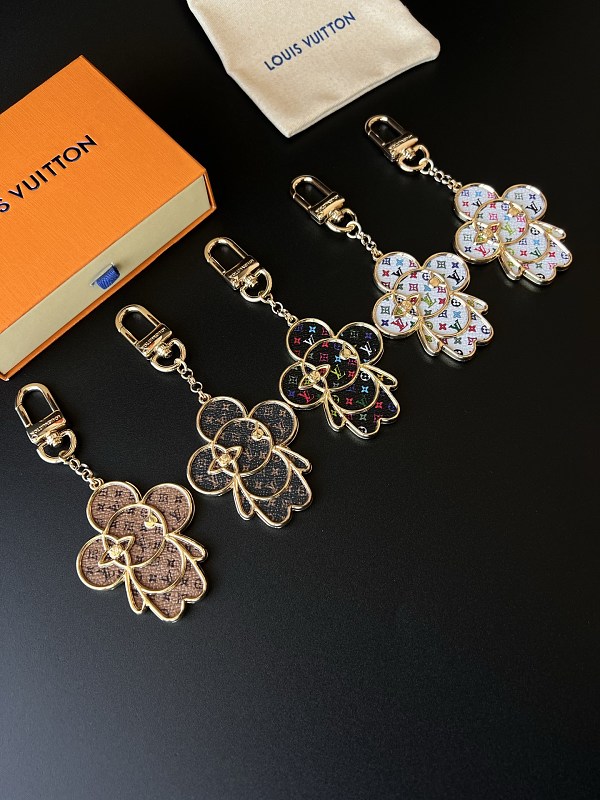 LOUIS VUITTON (67)