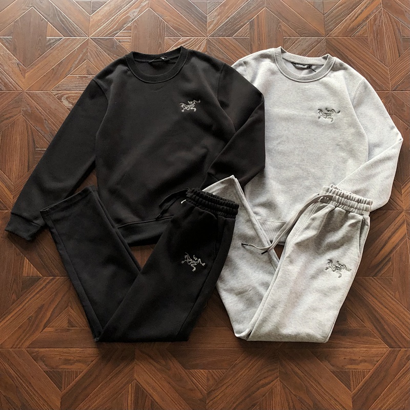 ARC'TERYX SWEATERS (3)