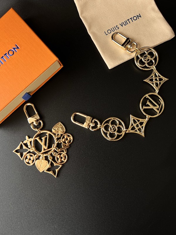LOUIS VUITTON (65)