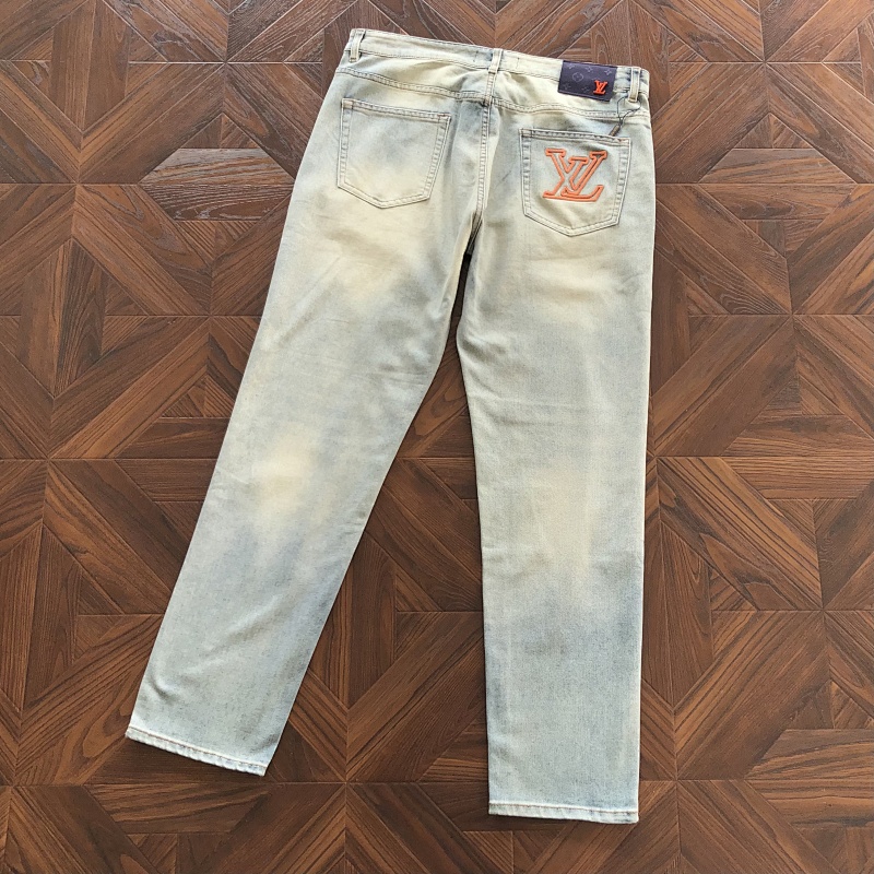 LOUIS VUITTON PANTS (8)