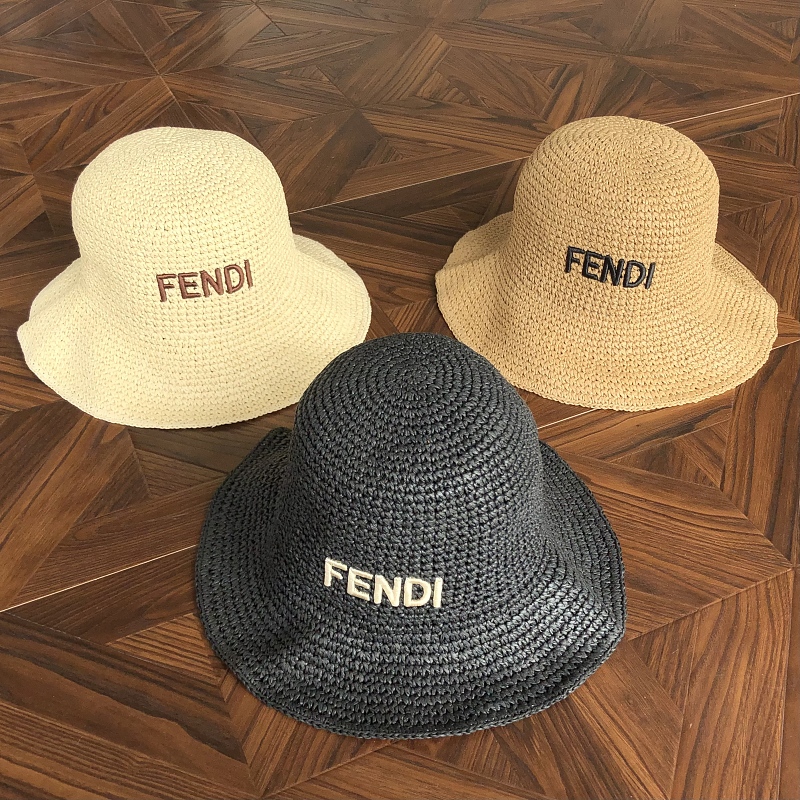 FENDI CAPS (4)