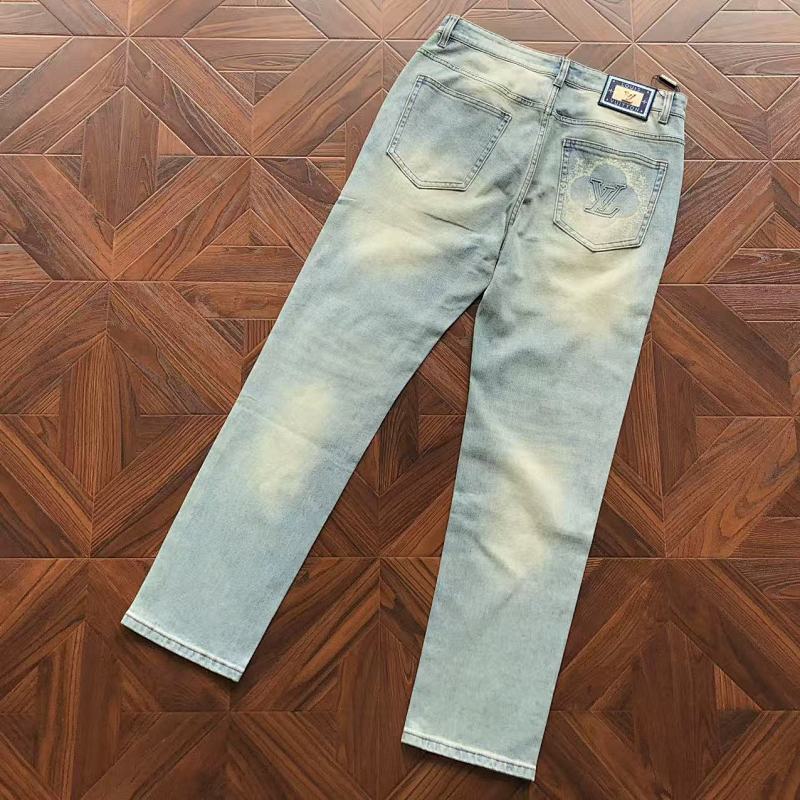 LOUIS VUITTON PANTS (115)
