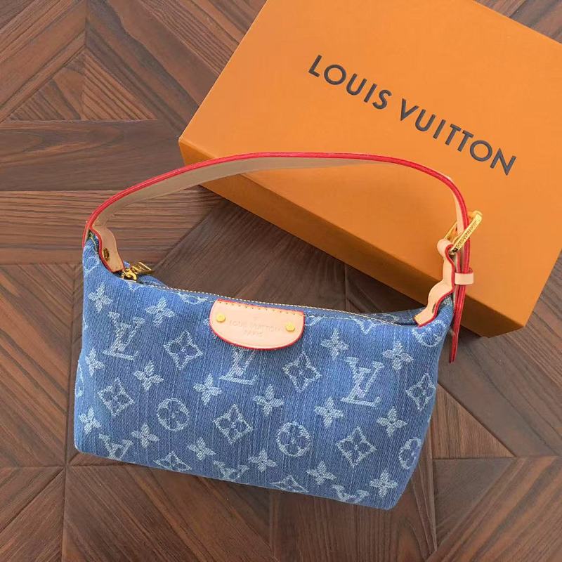 LOUIS VUITTON BAGS (45)