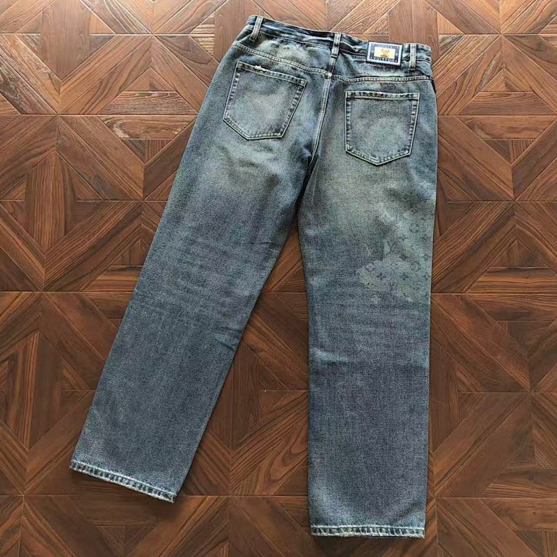 LOUIS VUITTON PANTS (49)