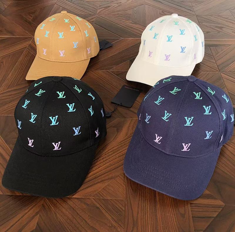 LOUIS VUITTON CAPS (4)