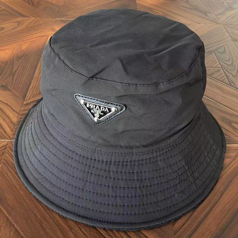 PRADA CAPS (3)
