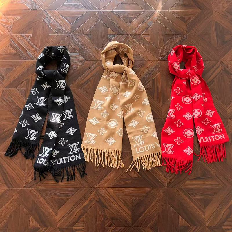 LOUIS VUITTON SCARVES (2)