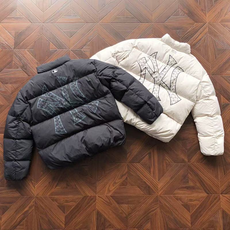 MAJOR LEAGUE BASEBALL JACKETS (11)