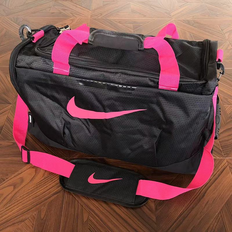 NIKE BAGS (8)
