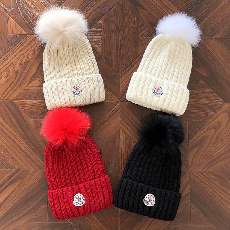 MONCLER CAPS (12)