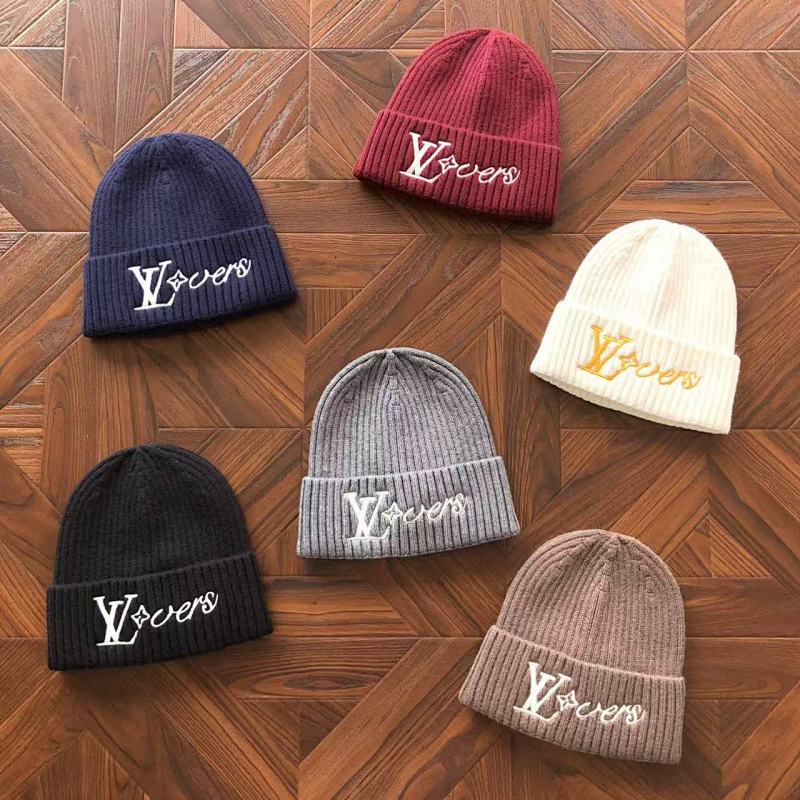 LOUIS VUITTON CAPS (9)