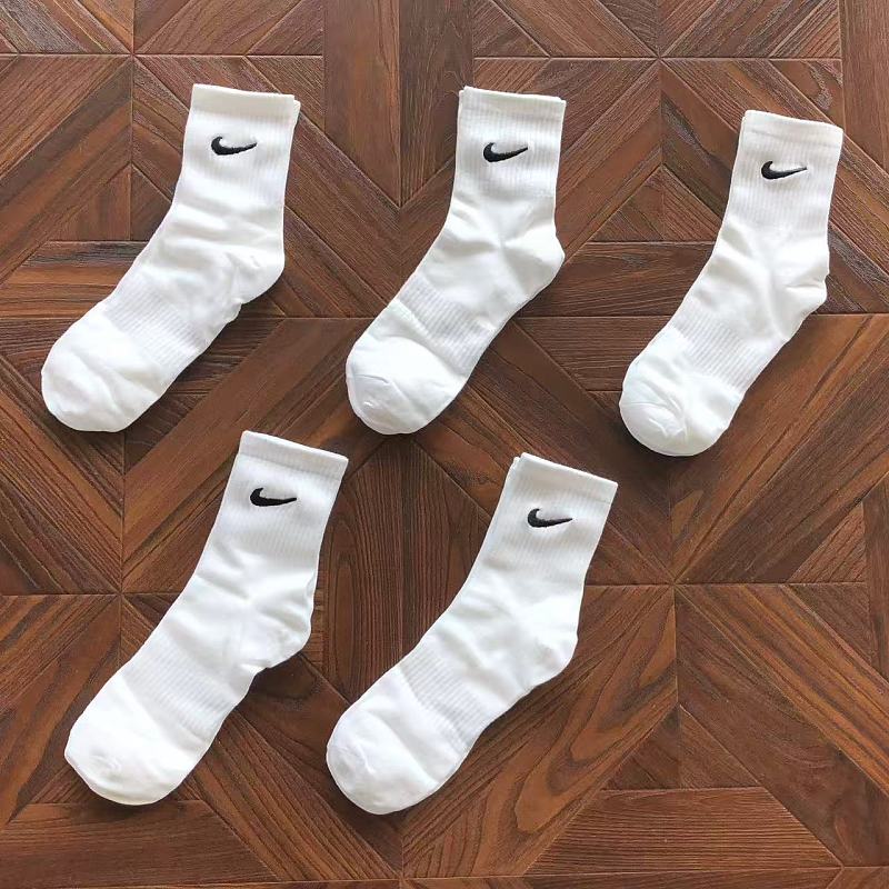 NIKE (8)