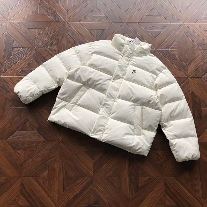 MAJOR LEAGUE BASEBALL JACKETS (10)