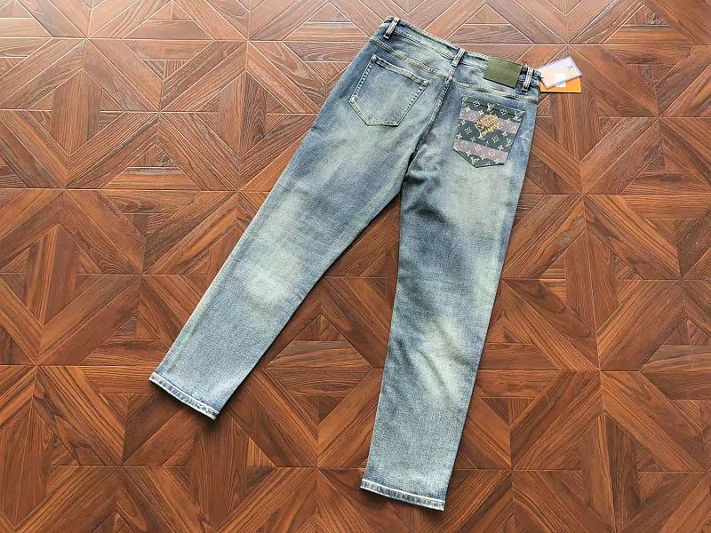 LOUIS VUITTON PANTS (9)