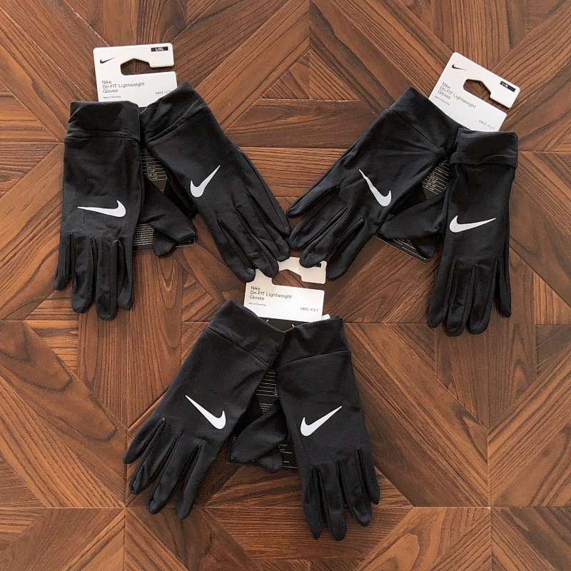 NIKE (32)