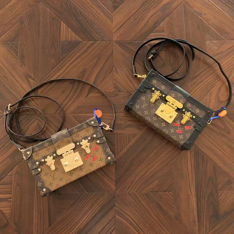 LOUIS VUITTON BAGS (13)