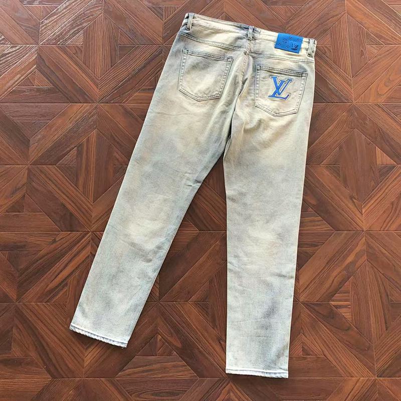 LOUIS VUITTON PANTS (11)