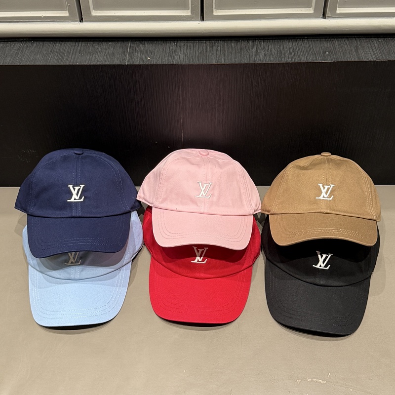 LOUIS VUITTON CAPS (5)