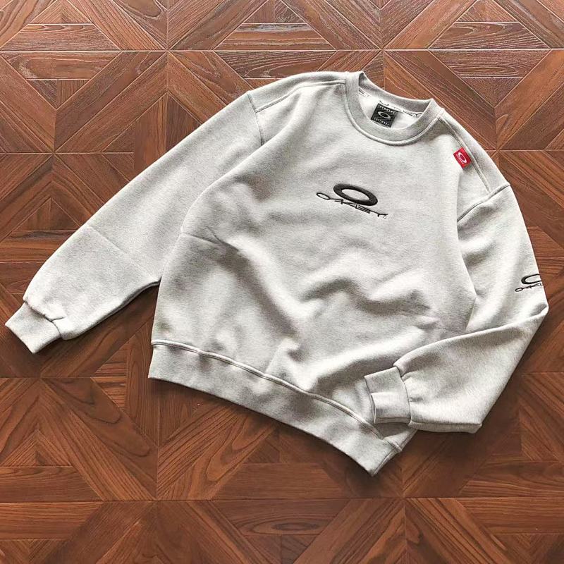 OAKLEY SWEATSHIRTS (2)