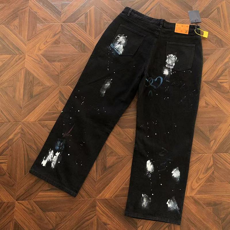 LOUIS VUITTON PANTS (30)