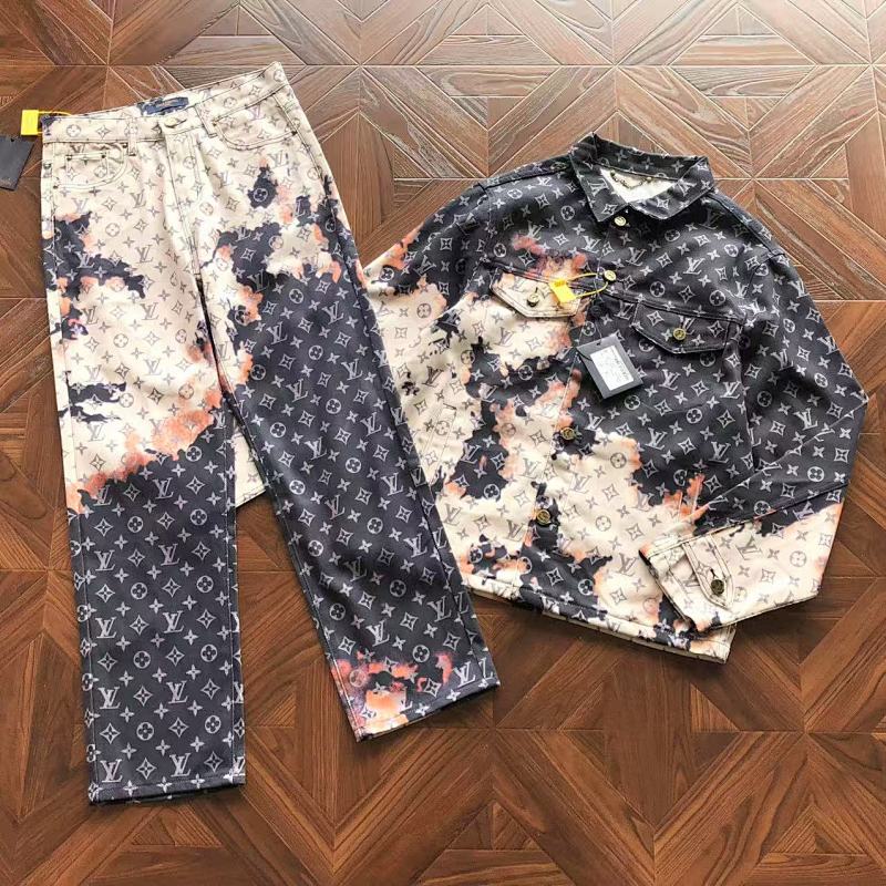 LOUIS VUITTON PANTS (77)