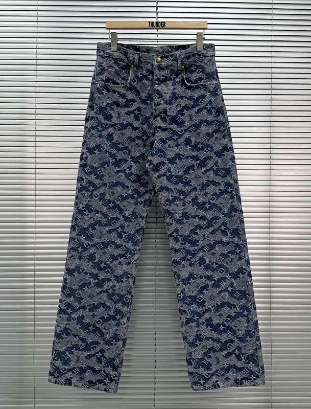 LOUIS VUITTON (32)