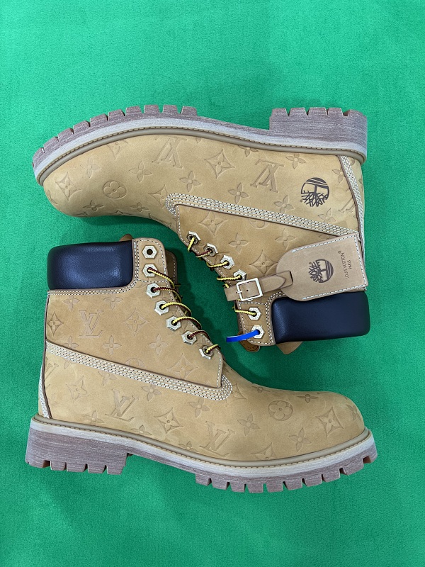 LOUIS VUITTON BOOTS (2)