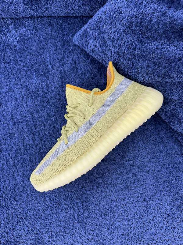 YEEZY 350 Banana