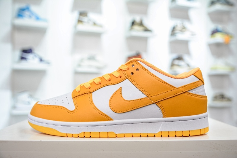 NIKE Dunk Laser Orange