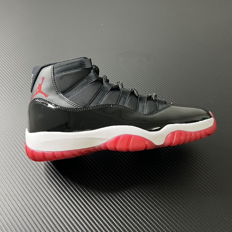 Air Jordan 11 Bred